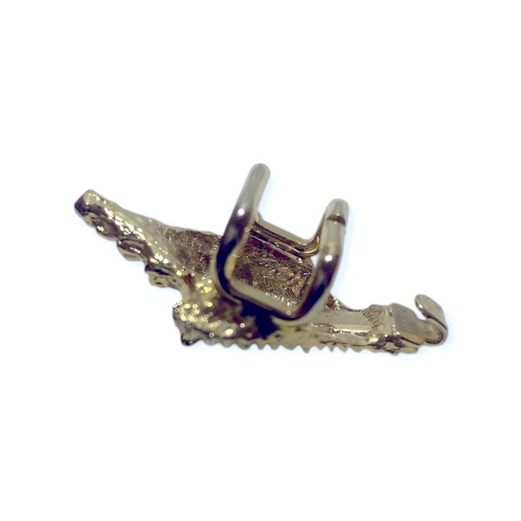 Gold Tone Conch Shell Belt Buckle - Picture 4 of 4